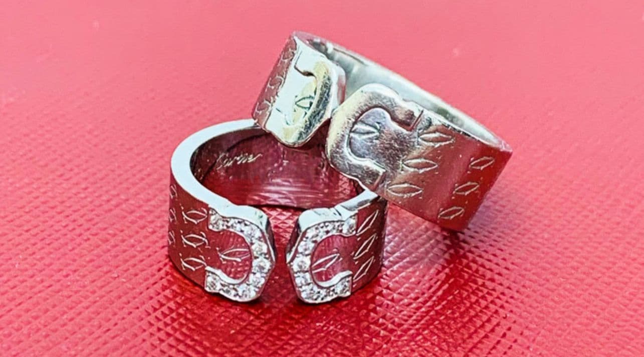 ブランドのジュエリー